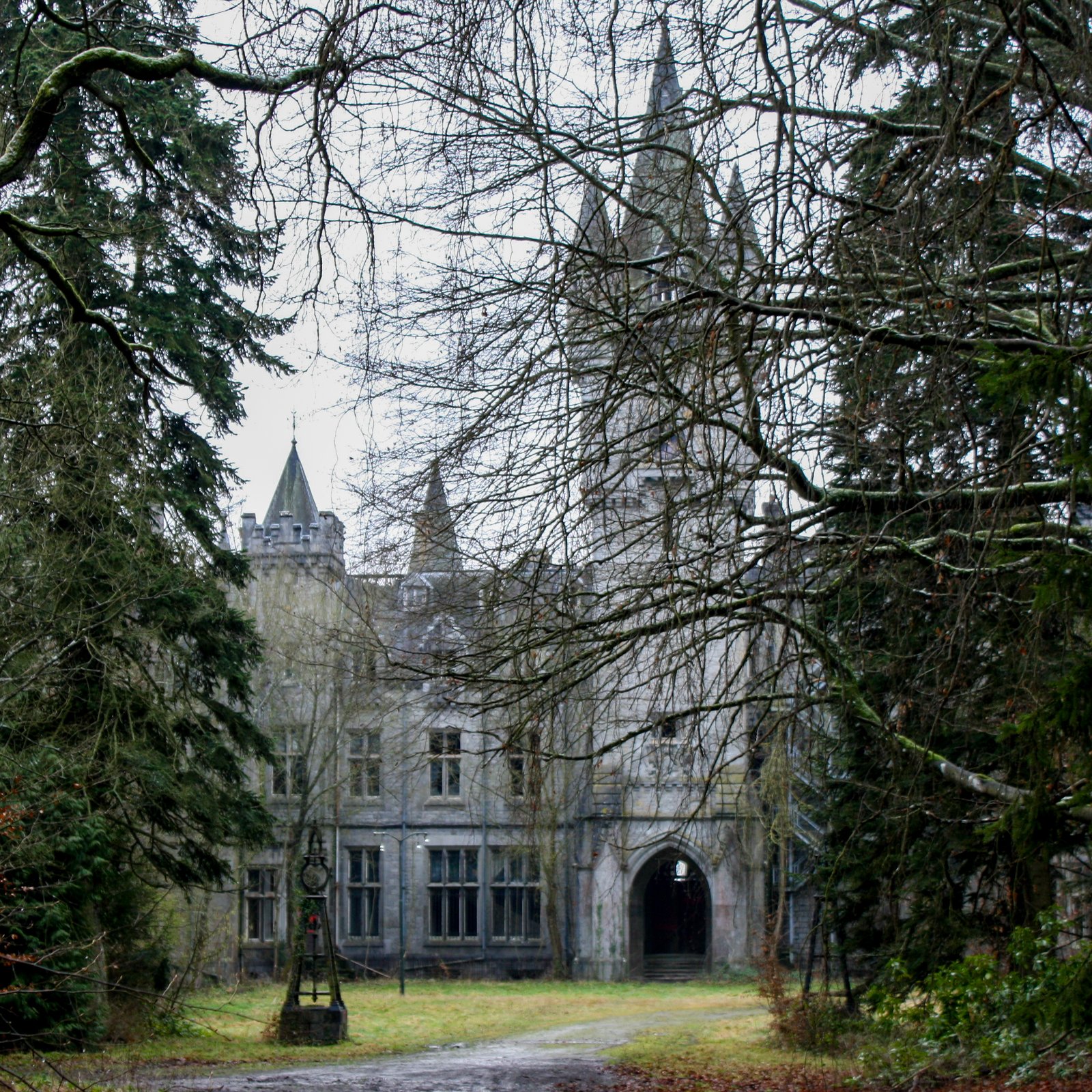 urbex Chateau de Noisy abandoned verlaten kasteel castle decay