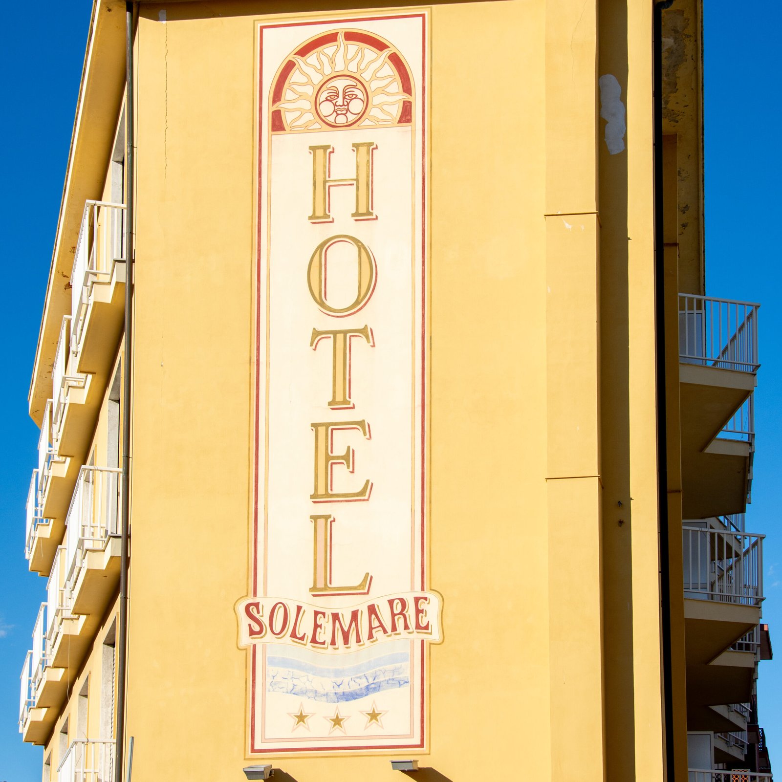 urbex abandoned hotel Solemare in Diano Marino Italy